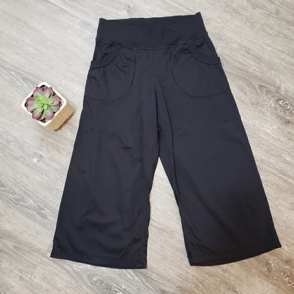 Lululemon Still Crop Black Mesh Sz 4